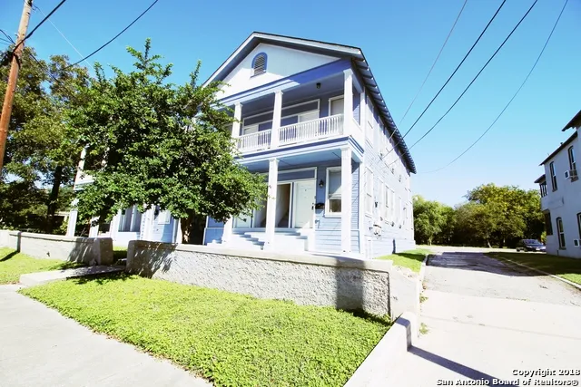 1716 Olive St Unit 3 San Antonio, TX 78208