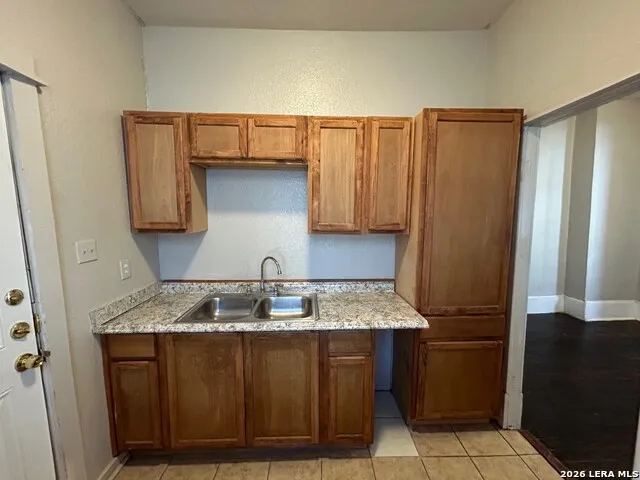 1716 Olive St Unit 3 San Antonio, TX 78208