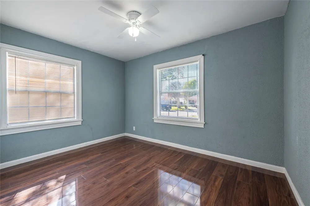 715 Center Street Pasadena, TX 77506