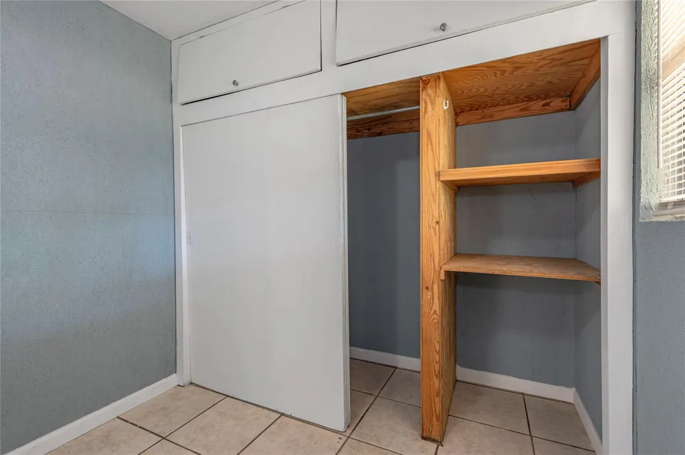 715 Center Street Pasadena, TX 77506