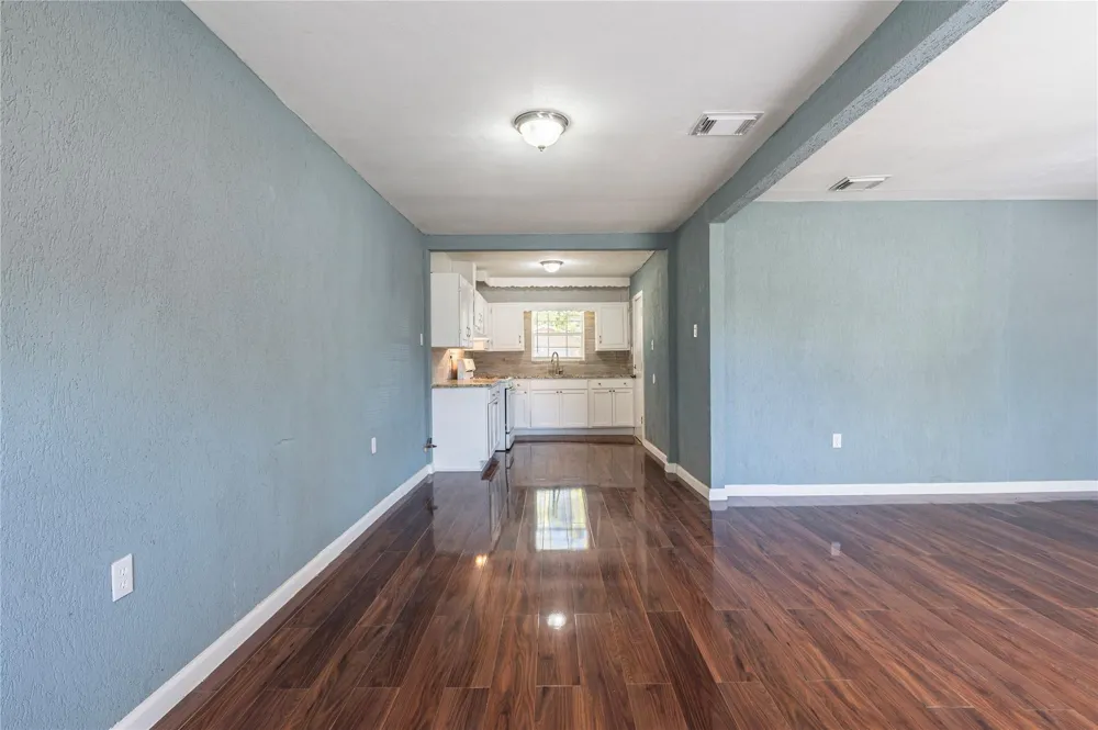 715 Center Street Pasadena, TX 77506