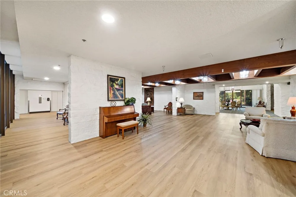 24055 Paseo Del Lago #413 Laguna Woods, CA 92637