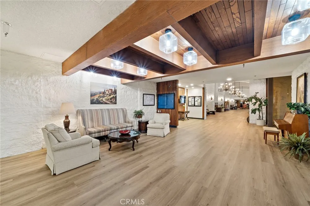 24055 Paseo Del Lago #413 Laguna Woods, CA 92637