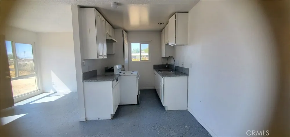 13401 Davenport Edwards, CA 93523