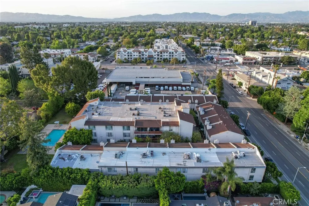 5115 Kester #7 Sherman Oaks, CA 91403