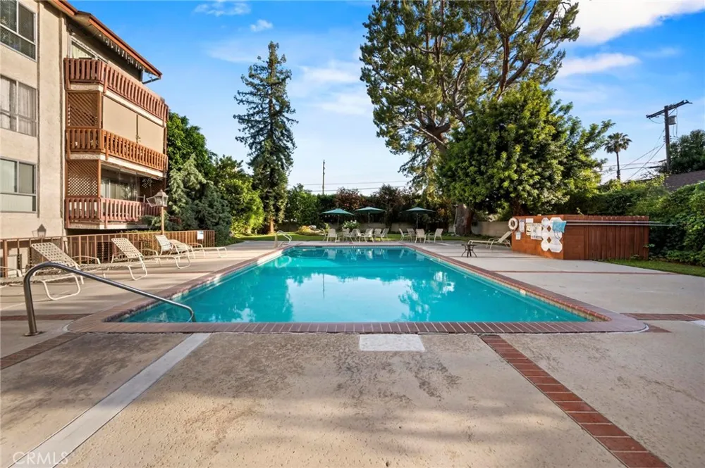 5115 Kester #7 Sherman Oaks, CA 91403