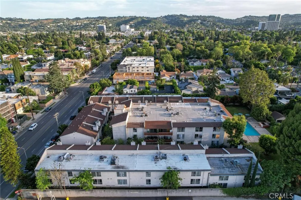 5115 Kester #7 Sherman Oaks, CA 91403