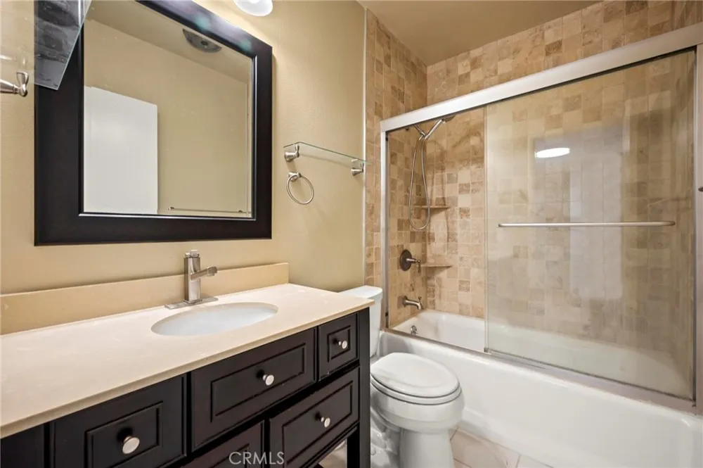 5115 Kester #7 Sherman Oaks, CA 91403