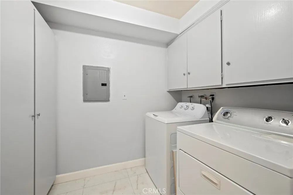 5115 Kester #7 Sherman Oaks, CA 91403