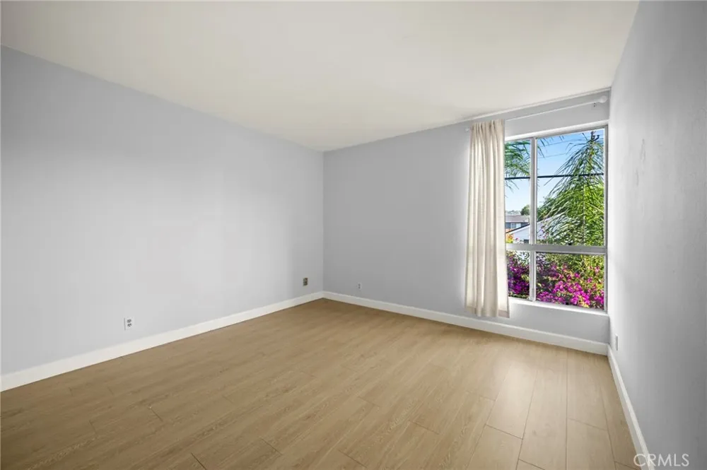 5115 Kester #7 Sherman Oaks, CA 91403