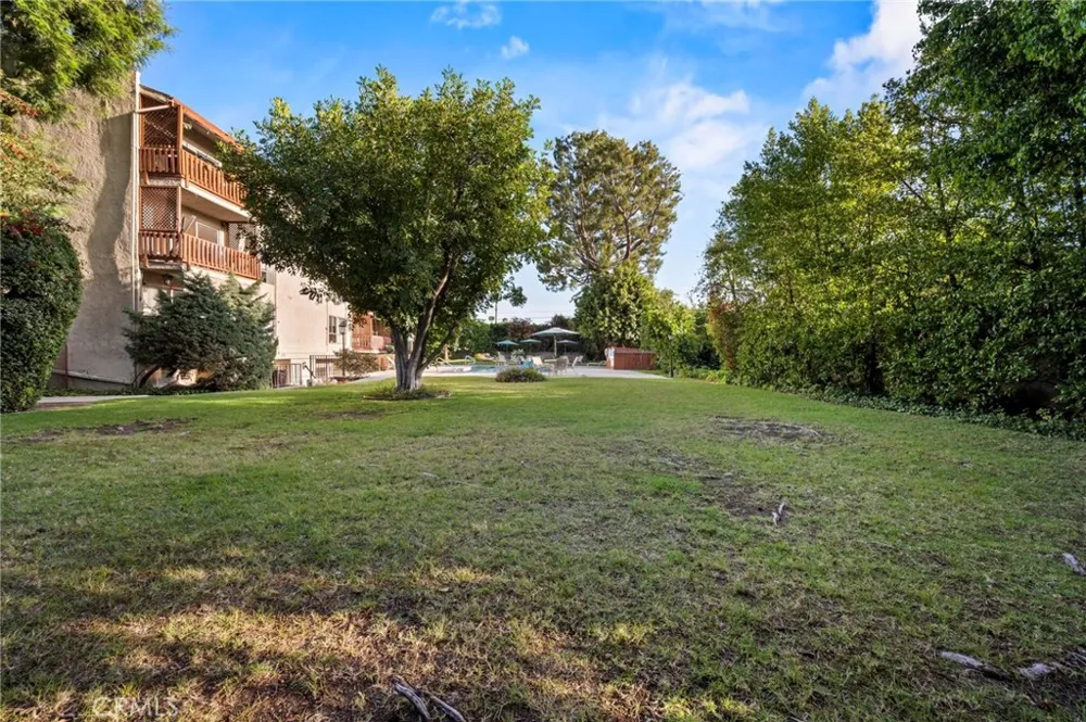5115 Kester #7 Sherman Oaks, CA 91403