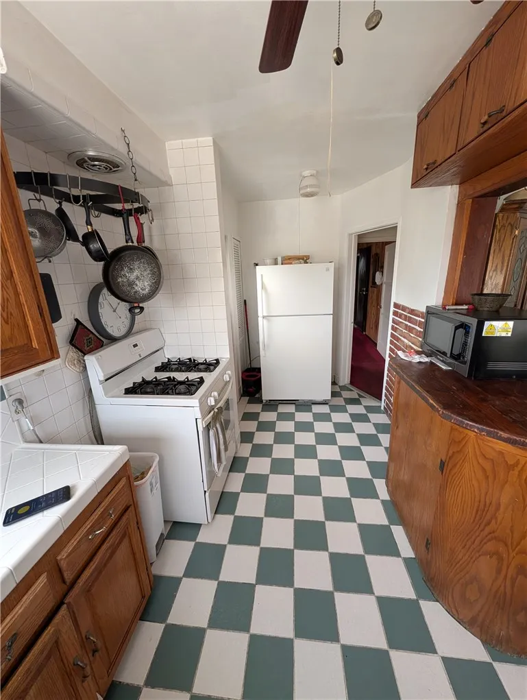 3816 Walnut Lynwood, CA 90262