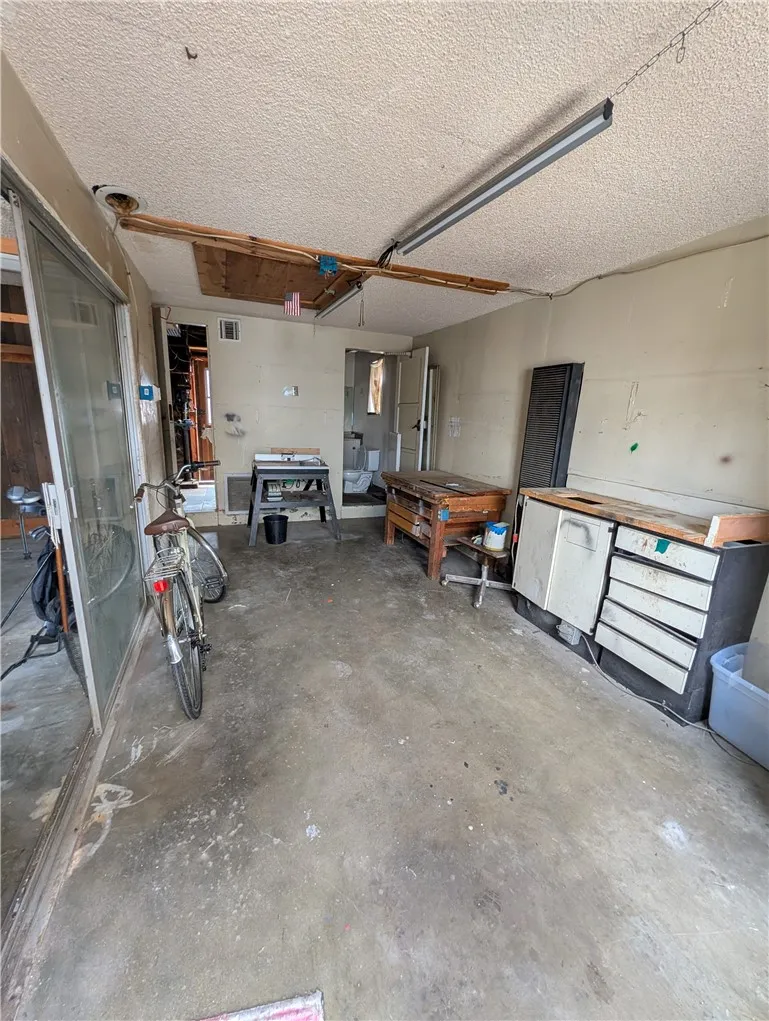 3816 Walnut Lynwood, CA 90262