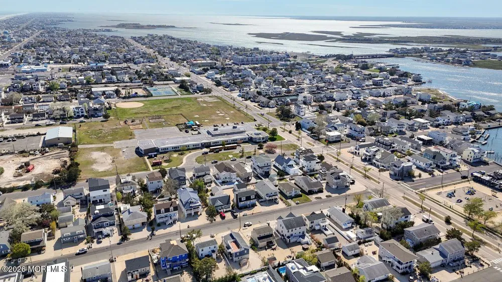 274 S 1st Street Surf City, NJ 08008