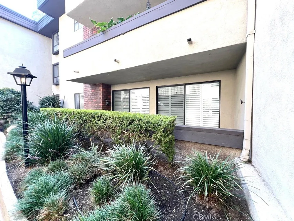 700 S Lake Avenue #111 Pasadena, CA 91106