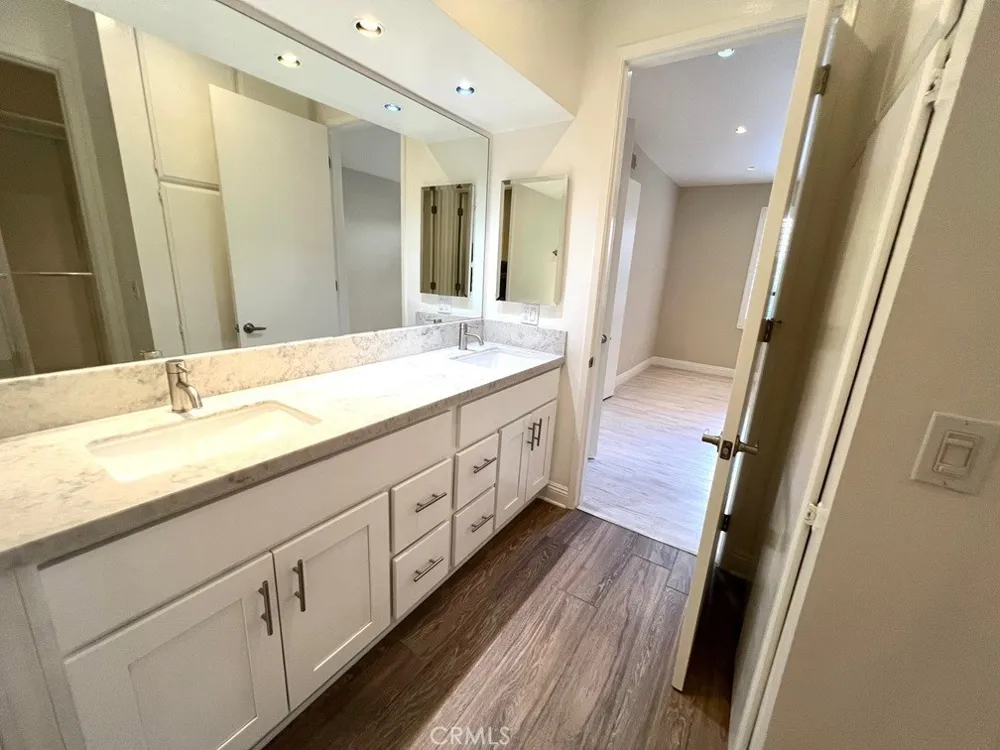 700 S Lake Avenue #111 Pasadena, CA 91106