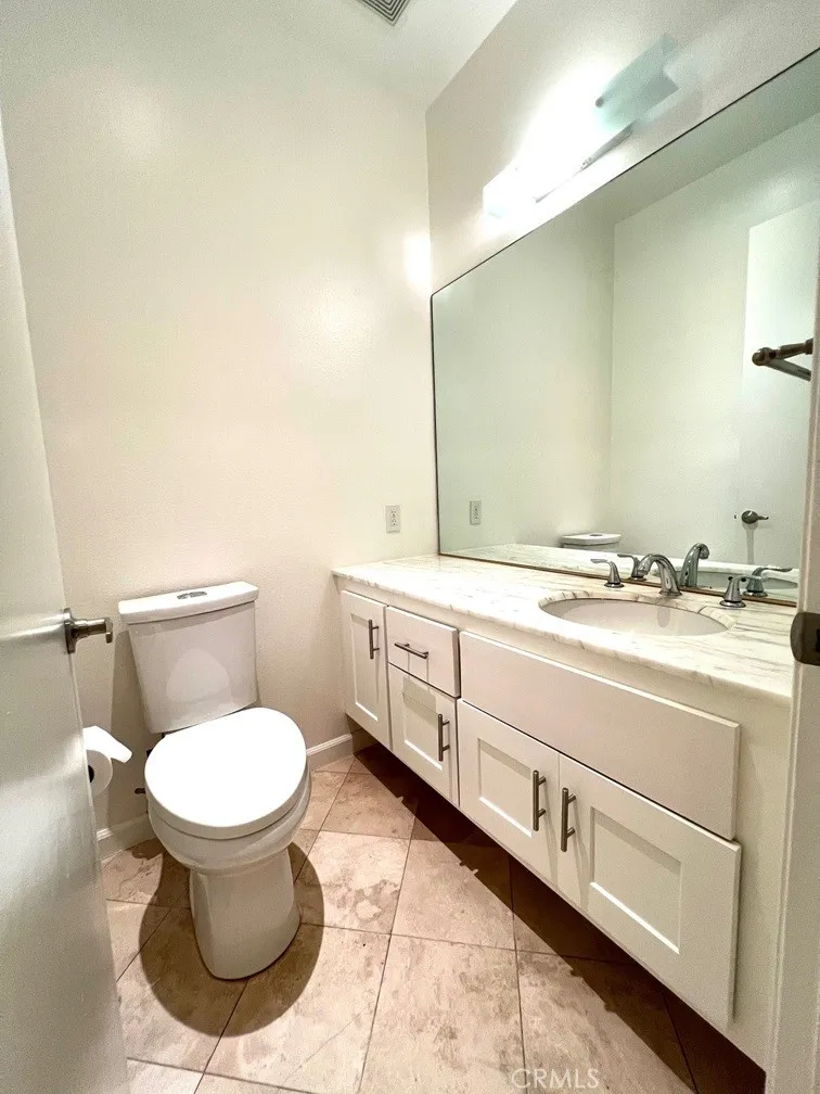 700 S Lake Avenue #111 Pasadena, CA 91106