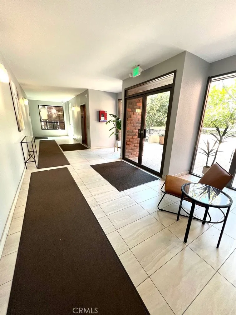 700 S Lake Avenue #111 Pasadena, CA 91106