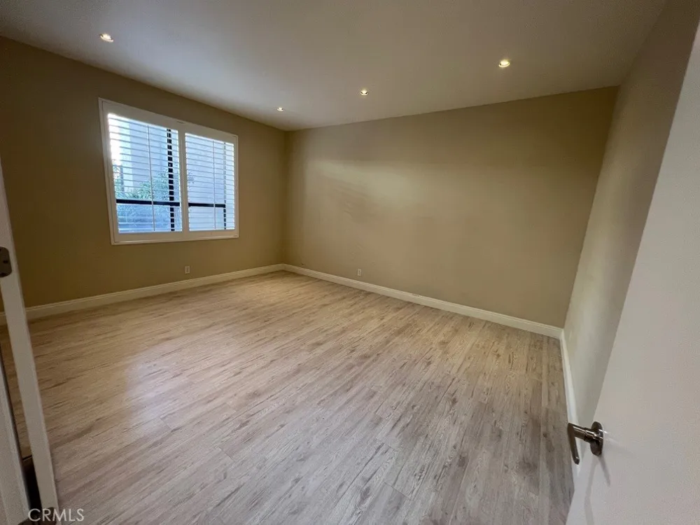 700 S Lake Avenue #111 Pasadena, CA 91106
