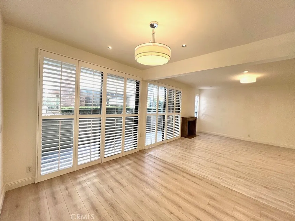 700 S Lake Avenue #111 Pasadena, CA 91106