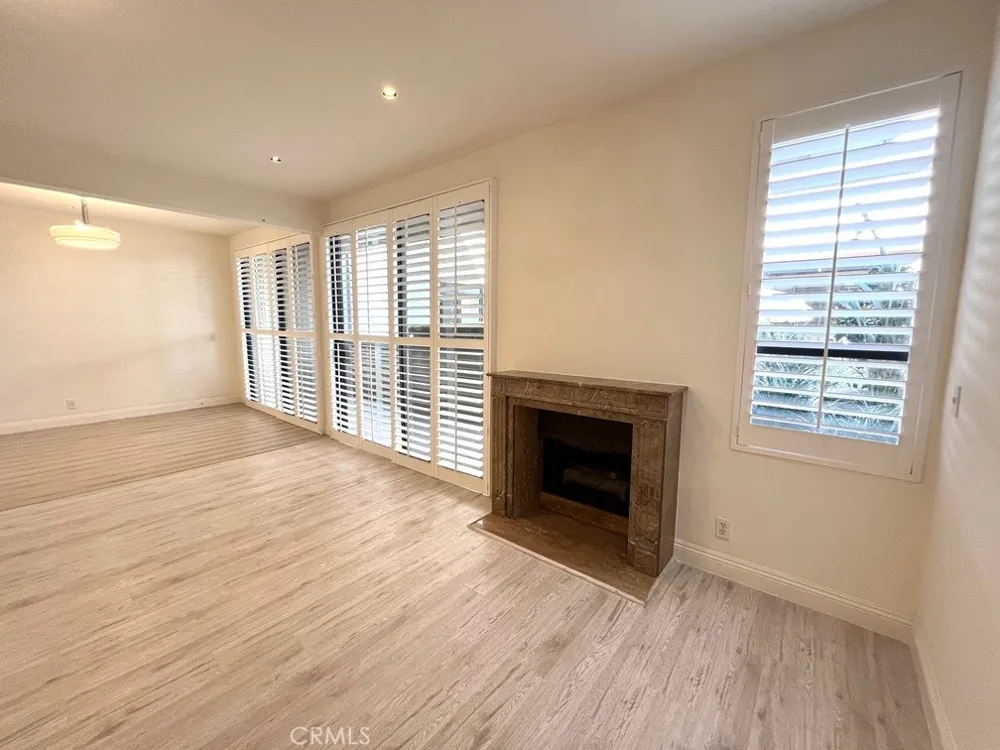 700 S Lake Avenue #111 Pasadena, CA 91106