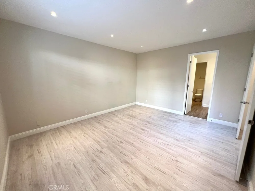 700 S Lake Avenue #111 Pasadena, CA 91106