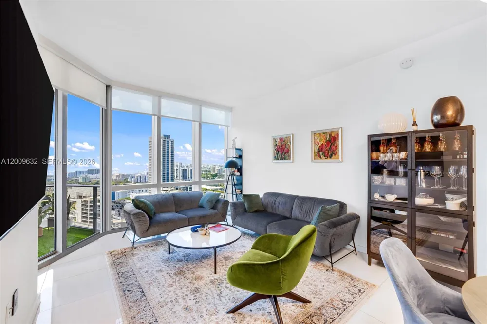 851 NE 1st Ave #1408 Miami, FL 33132