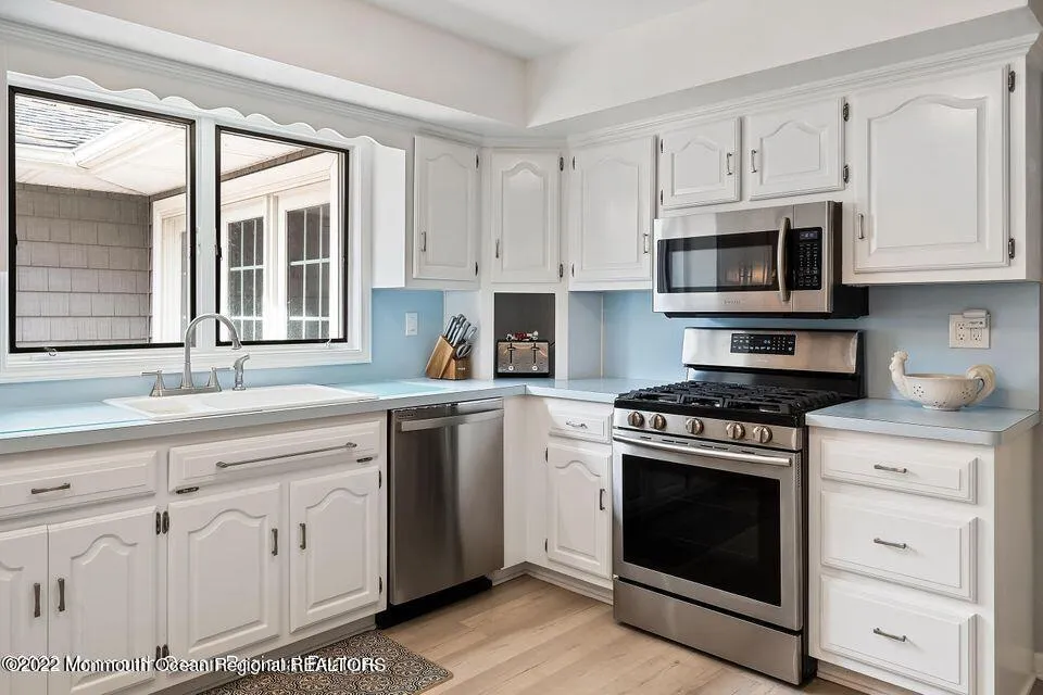 425 Atlantic Avenue Spring Lake, NJ 07762