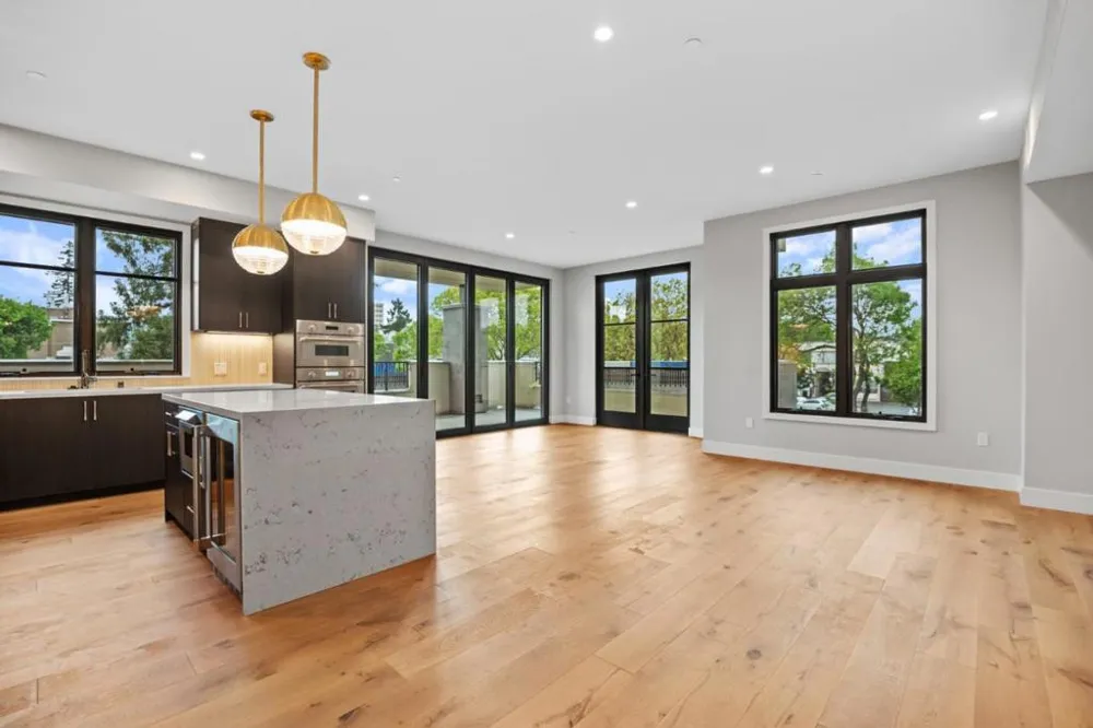 227 Hope Street Mountain View, CA 94041