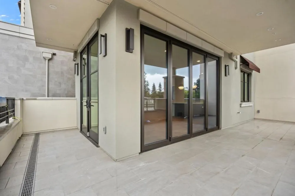 227 Hope Street Mountain View, CA 94041