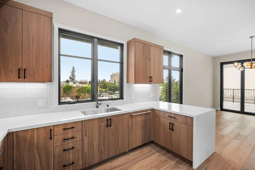 237 Hope Street Mountain View, CA 94041