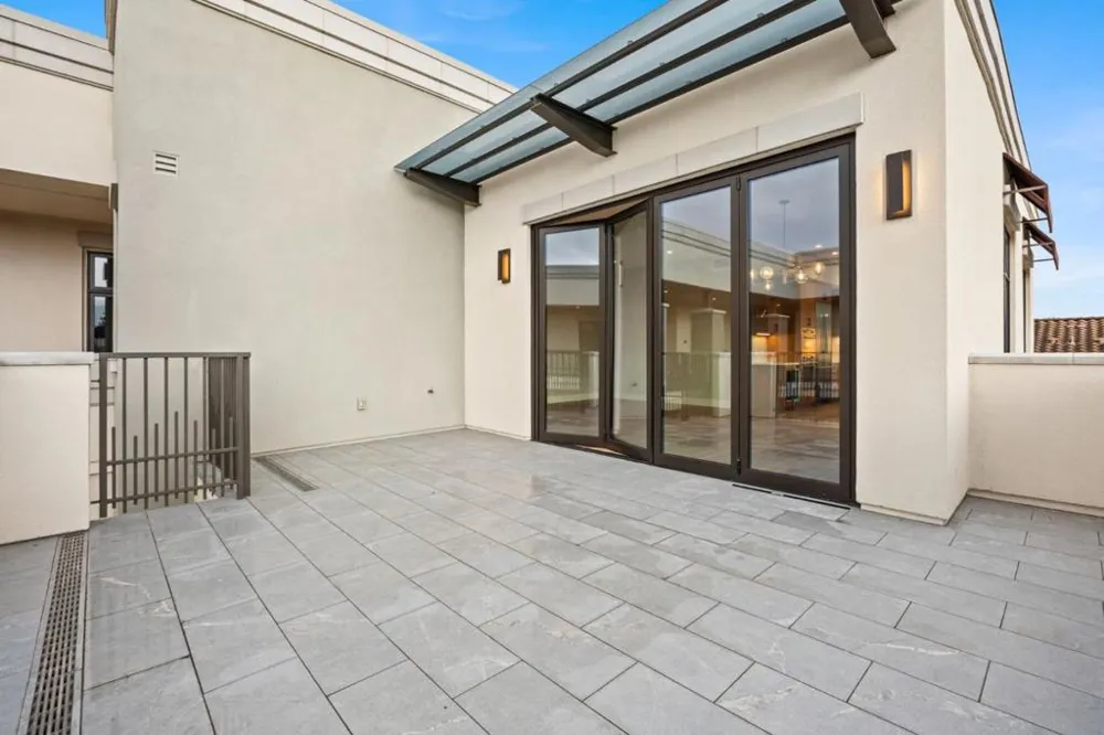 237 Hope Street Mountain View, CA 94041