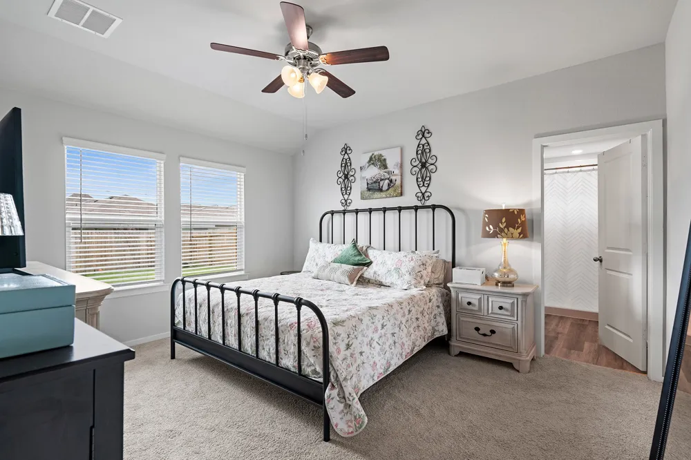 405 Perry Place Rockdale, TX 76567