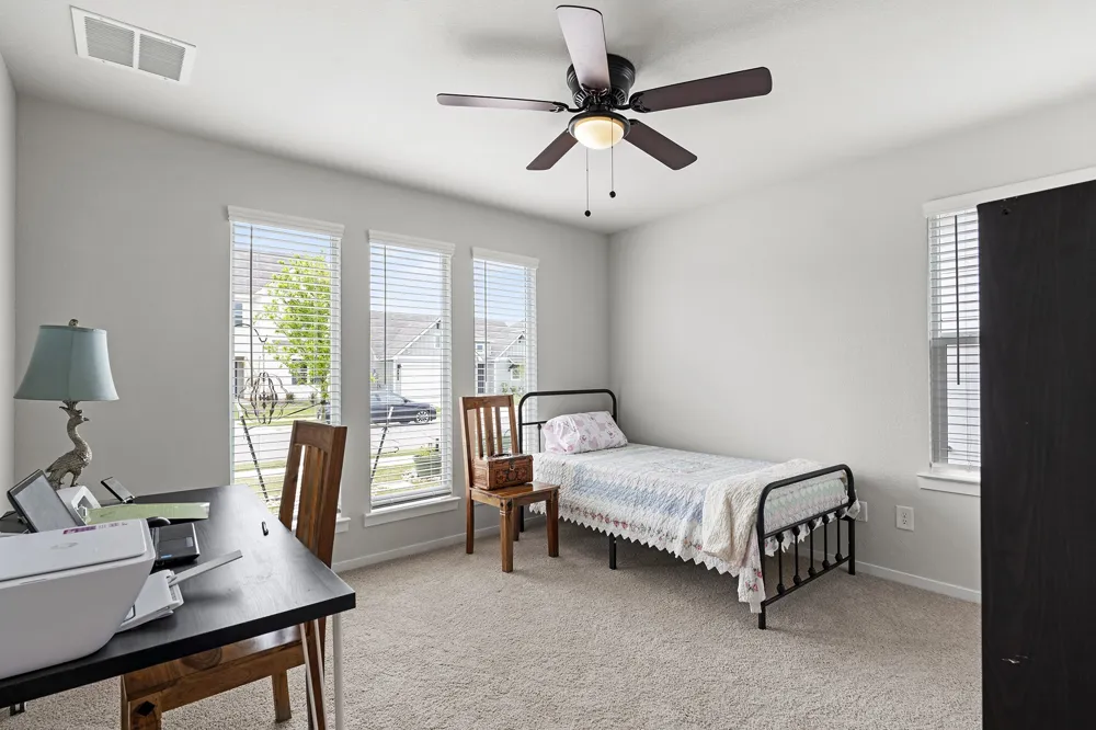 405 Perry Place Rockdale, TX 76567