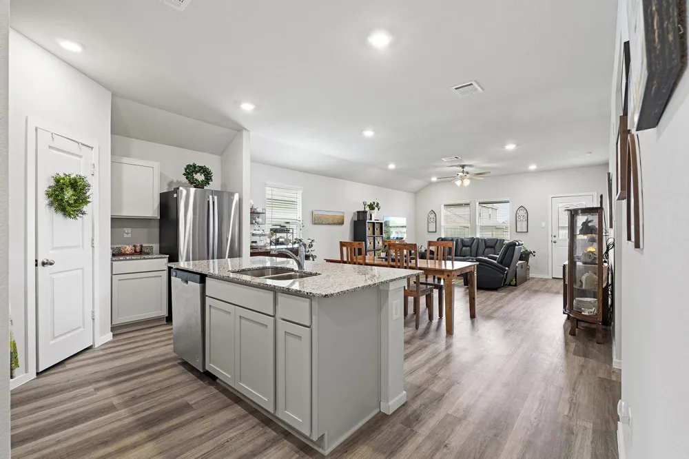 405 Perry Place Rockdale, TX 76567