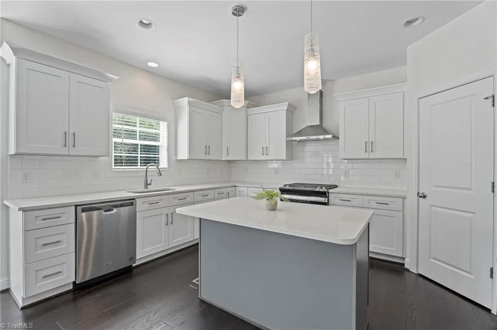 7111 Lambert Lake Road Stokesdale, NC 27357