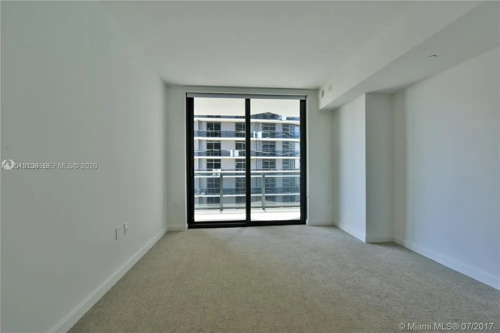 45 SW 9 st #1907 Miami, FL 33130