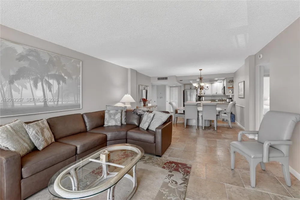 5 Bluebill #201 Naples, FL 34108