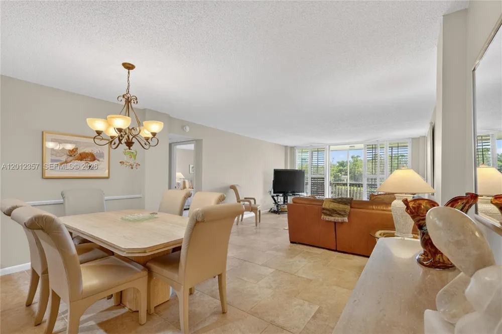 5 Bluebill #201 Naples, FL 34108