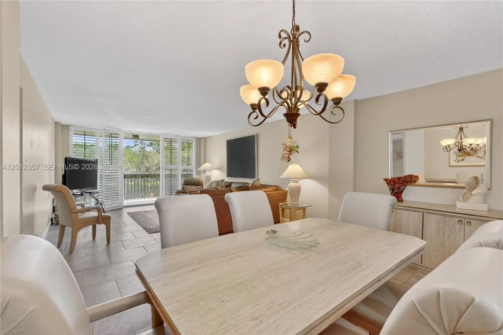 5 Bluebill #201 Naples, FL 34108