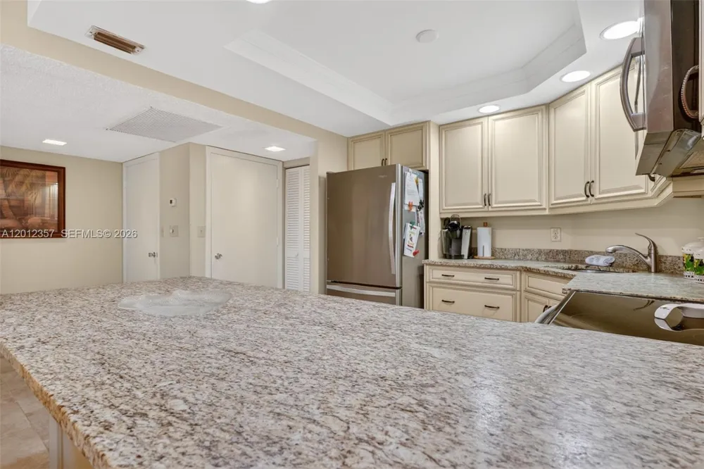 5 Bluebill #201 Naples, FL 34108
