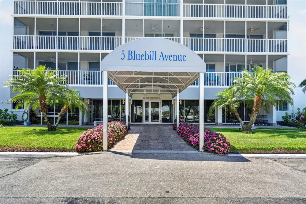 5 Bluebill #201 Naples, FL 34108