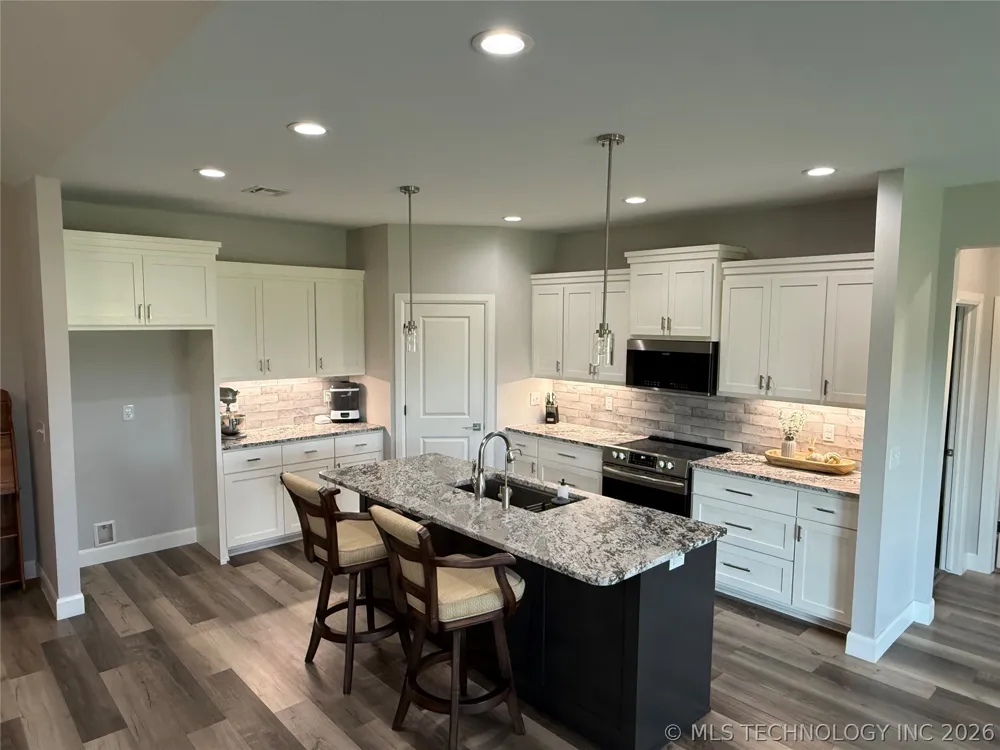 2126 W Forest Ridge Stillwater, OK 74074