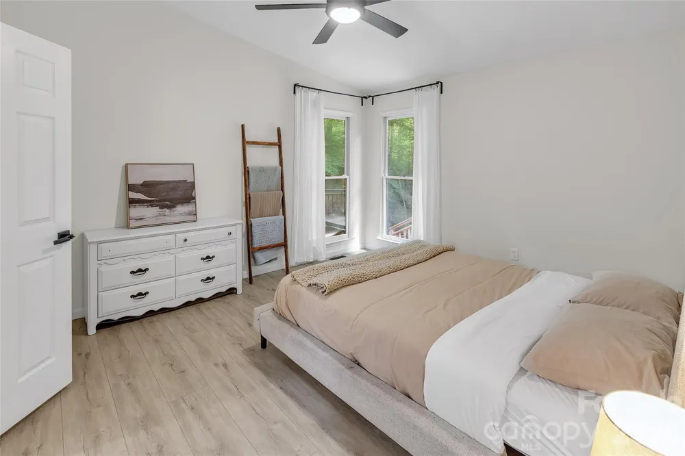 128 Spencer Woods Drive Dallas, NC 28034