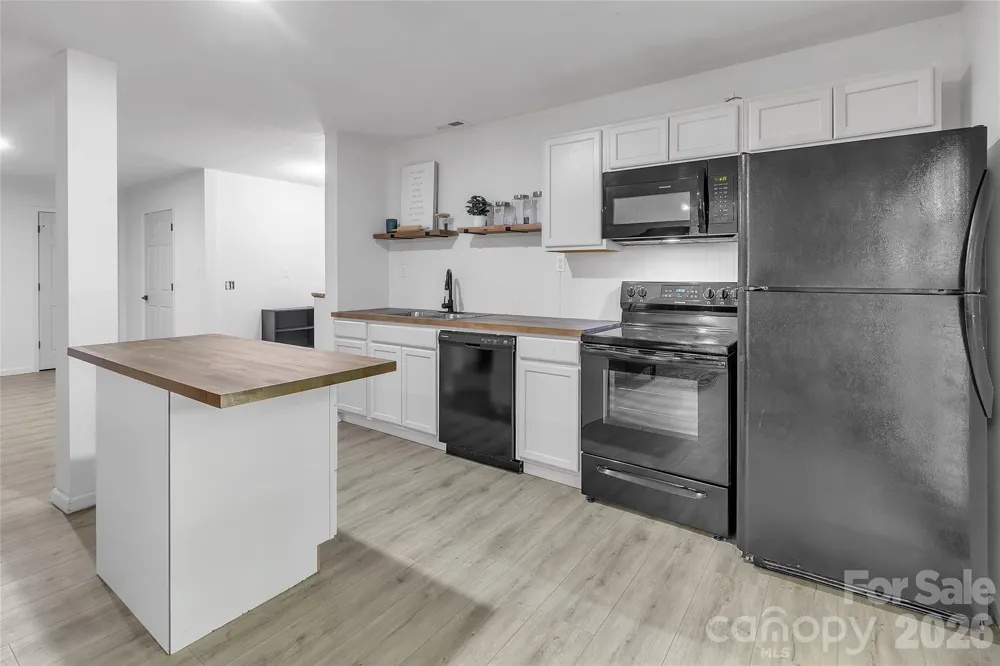 128 Spencer Woods Drive Dallas, NC 28034
