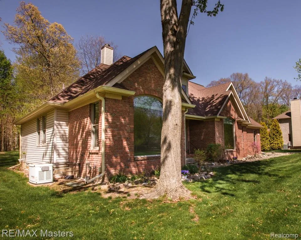 27178 John Drive Huron Charter Township, MI 48164