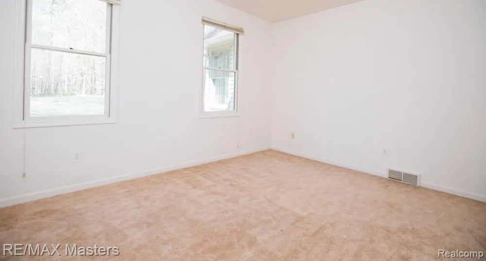 27178 John Drive Huron Charter Township, MI 48164