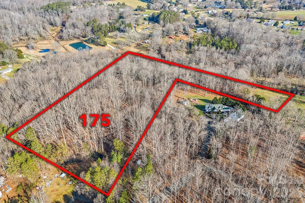 175 Stonehaven Drive Mooresville, NC 28115