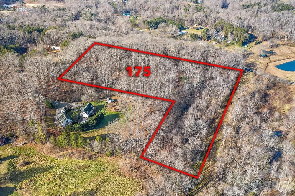 175 Stonehaven Drive Mooresville, NC 28115