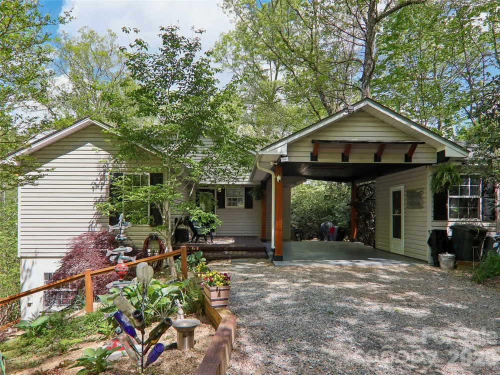 554 Pisgah Forest Drive Pisgah Forest, NC 28768